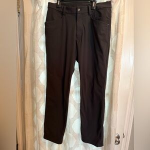 Lululemon Men’s ABC pants classic